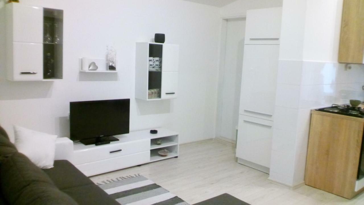Apartment Roko 비르 외부 사진